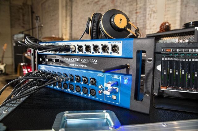 Consola Digital Soundcraft UI24R Mixers/Consolas Soundcraft