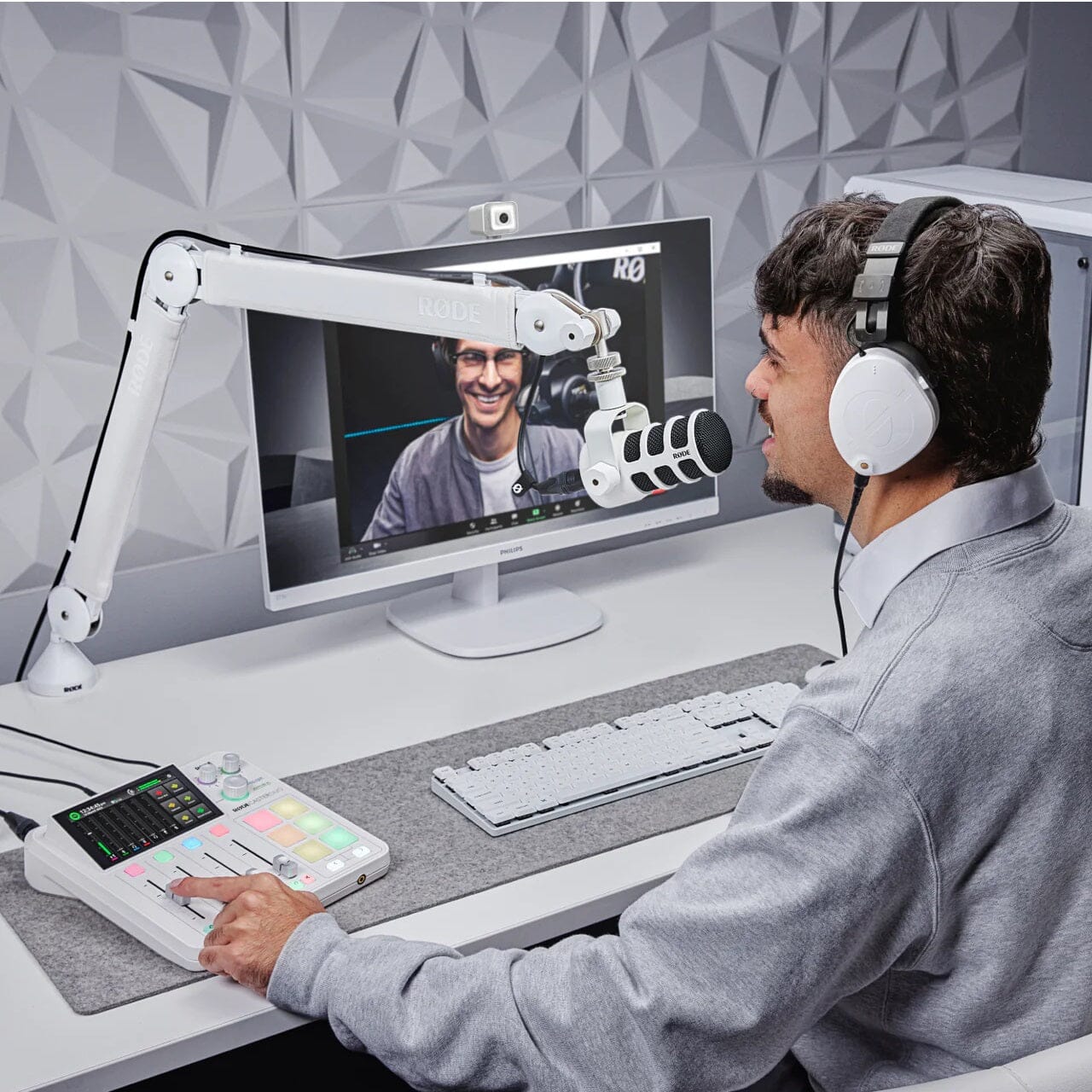 Rode PodMic White - Micrófono dinámico para Podcast color Blanco Micrófonos Dinámicos RODE