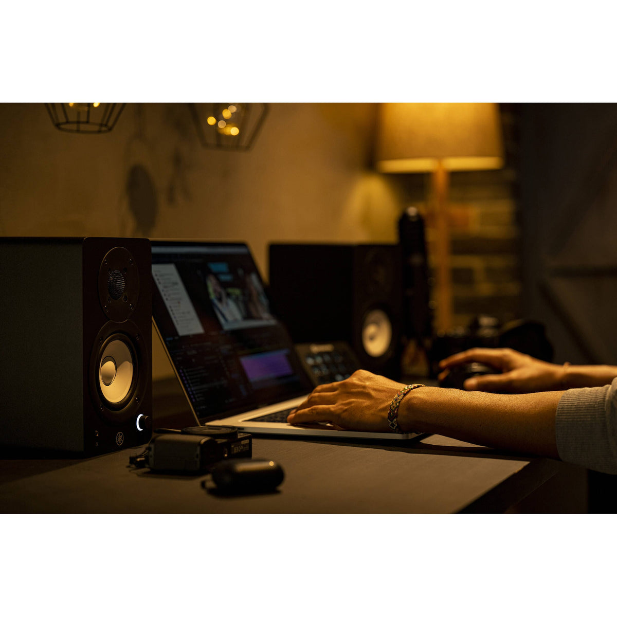 Yamaha HS3 Monitor de Estudio Activo 3.5" (Par) Monitores de Estudio YAMAHA