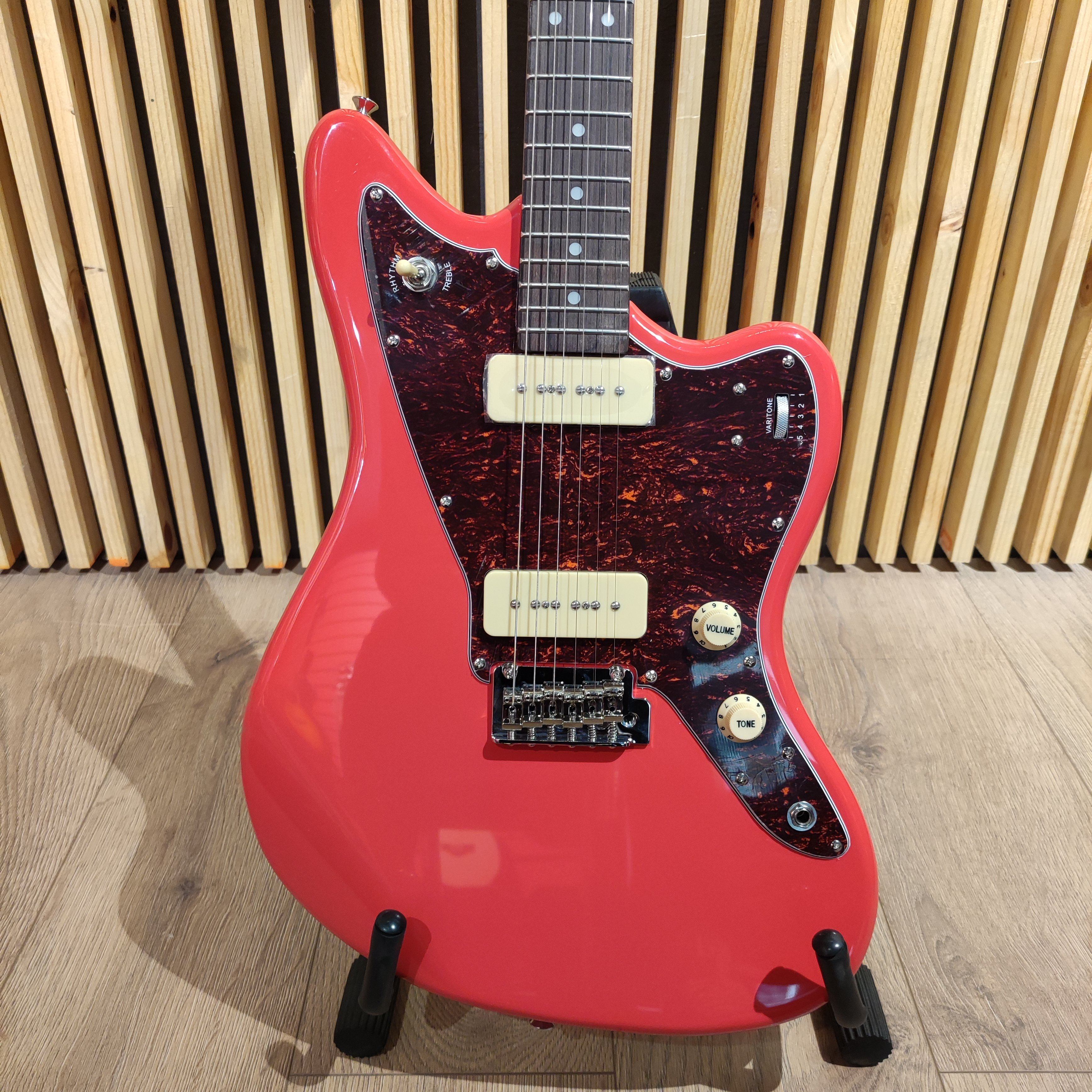 Tagima TW-61 Fiesta Red Guitarra Electrica Guitarras Eléctricas Tagima