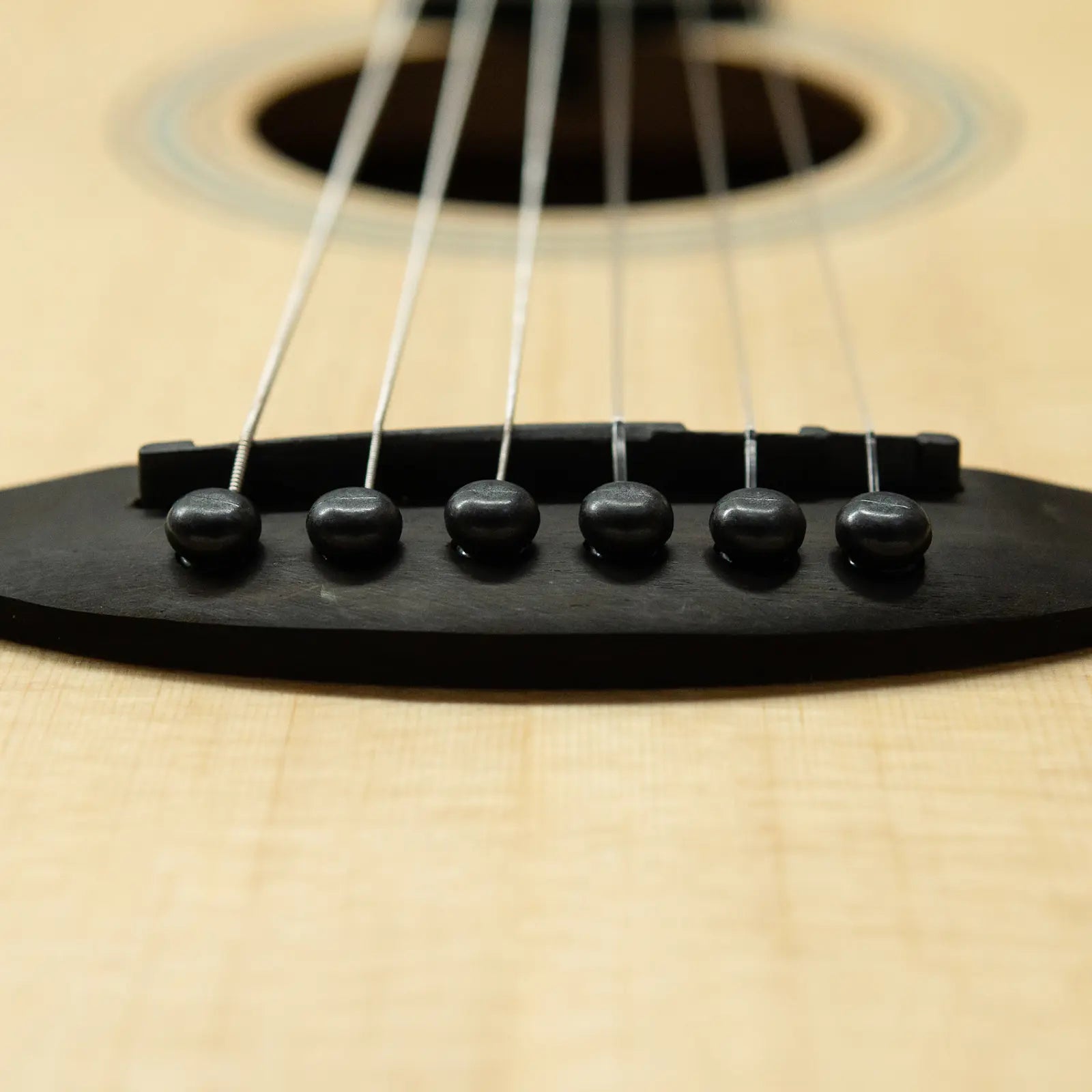 Mahori MAHN-3601EQ Guitarra Travel Nylon + Funda